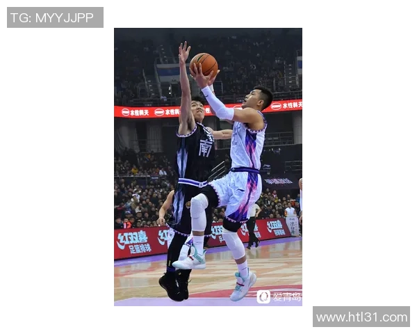 快船与小牛激战正酣图文直播全程回顾精彩瞬间与赛场动态