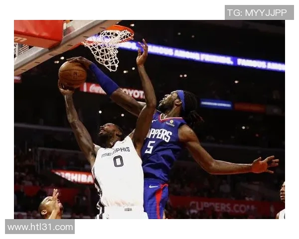 火箭队与黄蜂队激战正酣视频直播带你感受篮球魅力与精彩瞬间