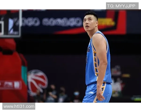 翟晓川：从篮球新星到职业生涯巅峰的奋斗与坚持之路